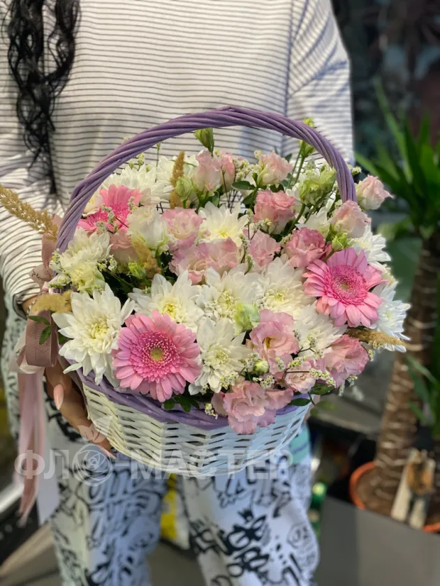 Корзина &laquo;Изящество цветов&raquo;