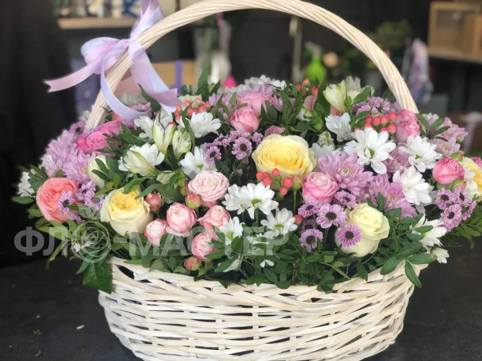 Композиция  &laquo;Цветочный гигант&raquo;