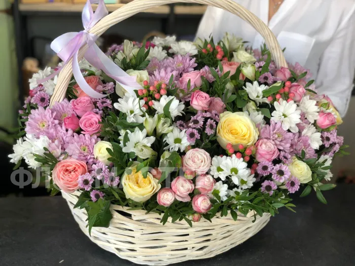 Композиция  &laquo;Цветочный гигант&raquo;