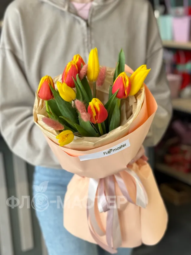 Букет &laquo;9 тюльпанов микс яркий&raquo;