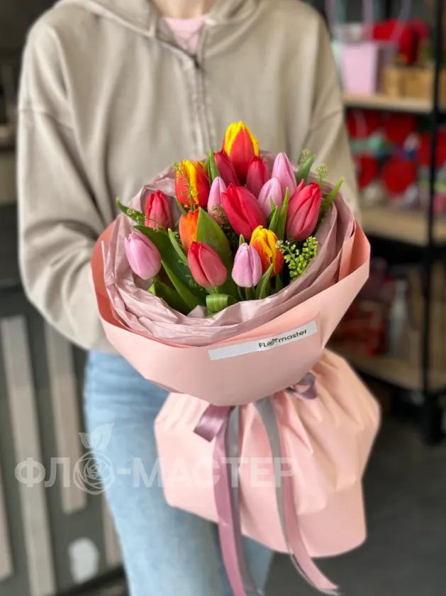 Букет &laquo;15 тюльпанов микс&raquo;