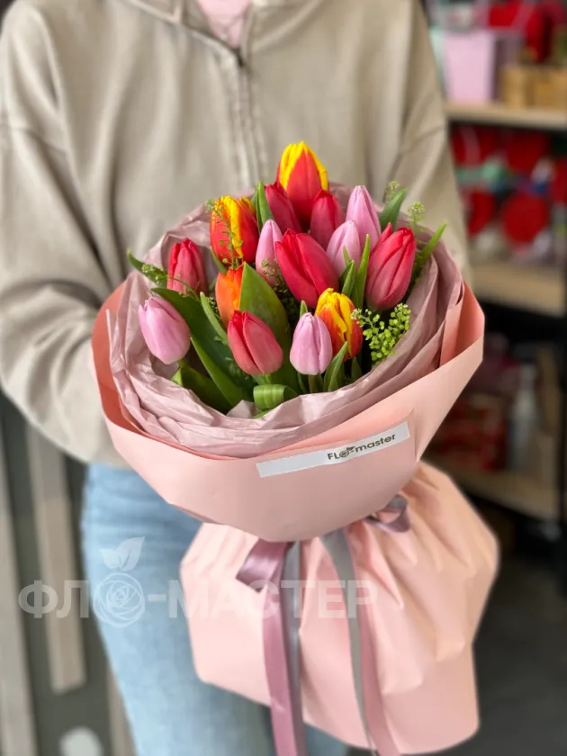 Букет &laquo;15 тюльпанов микс&raquo;