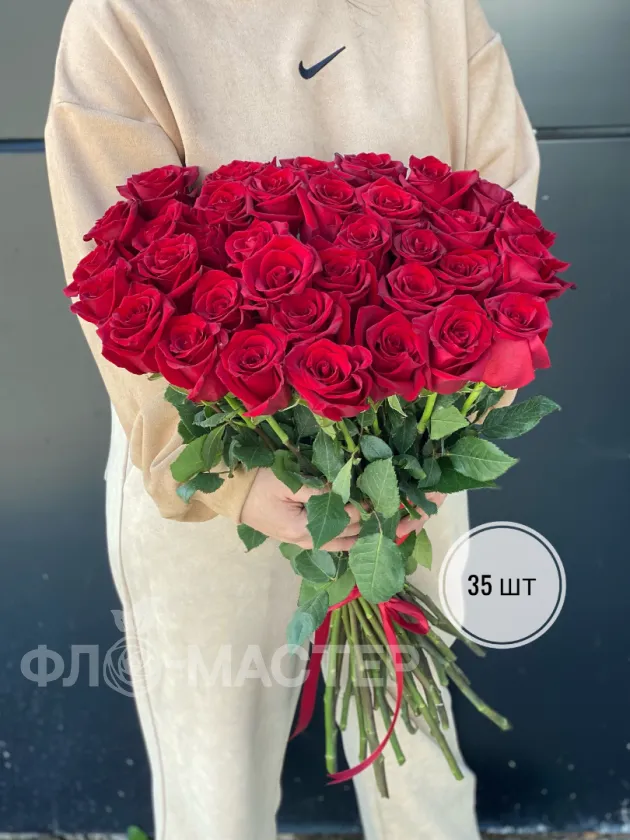 Красные розы Эквадор 60 см (11шт, 15шт, 25шт, 35шт, 51шт)
