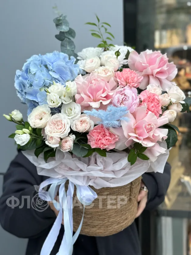 Композиция &laquo;Небесная поэма любви&raquo;