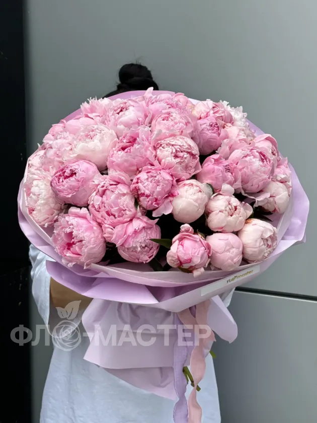 Букет &laquo;35 пионов&raquo;