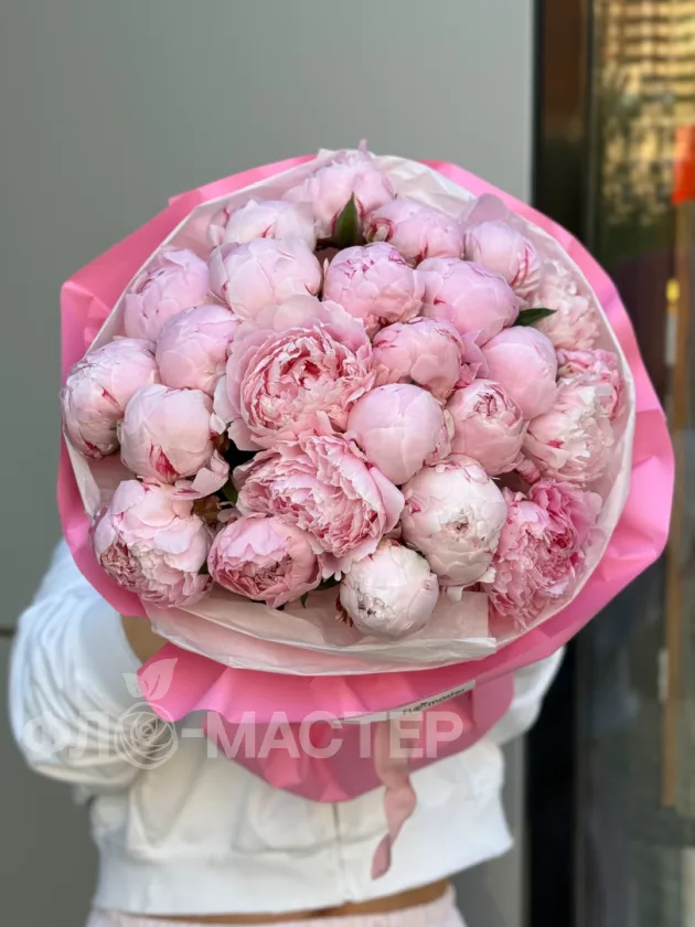 Букет &laquo;25 пионов&raquo;