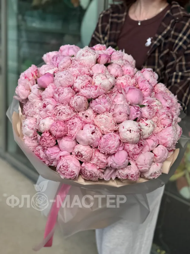 Букет &laquo;101 пион&raquo;