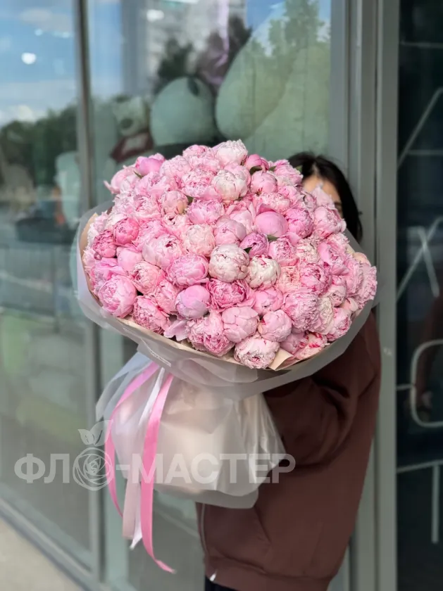 Букет &laquo;75 пионов&raquo;