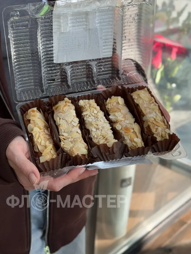 Пирожное заварное &laquo;Эклер Карамельный&raquo;