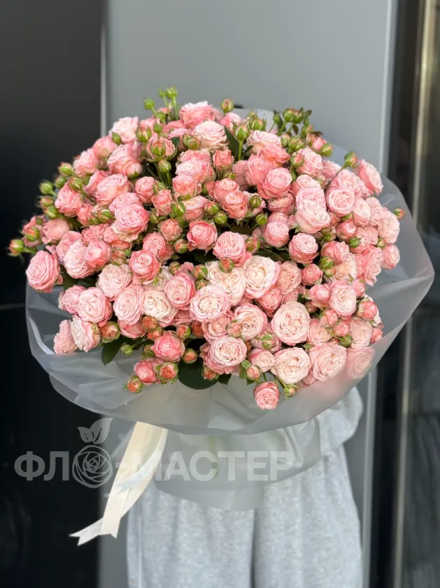 Букет &laquo;21 кустовая роза&raquo;