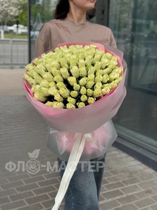 Белые розы 50 см 101шт