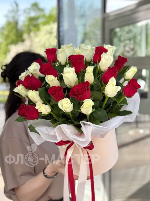 Коробка роз микс &laquo;L&raquo; 39шт