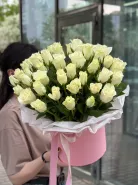 Коробка белых роз &laquo;L&raquo; 51шт 0