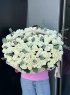 Корзина &laquo;101 роза с эвкалиптом&raquo; 0