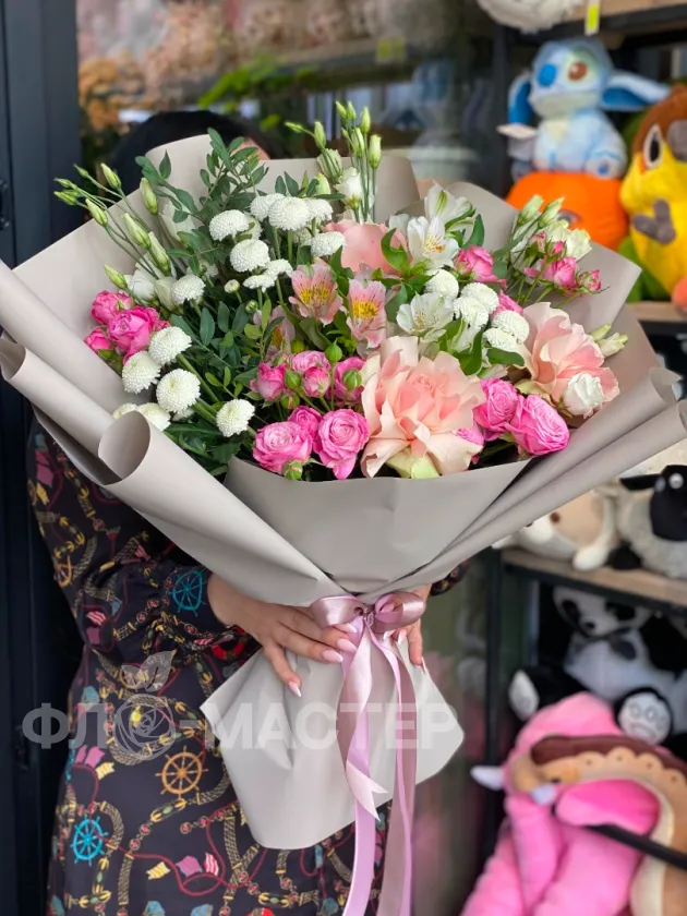 Букет &laquo;Цветочная симфония&raquo;