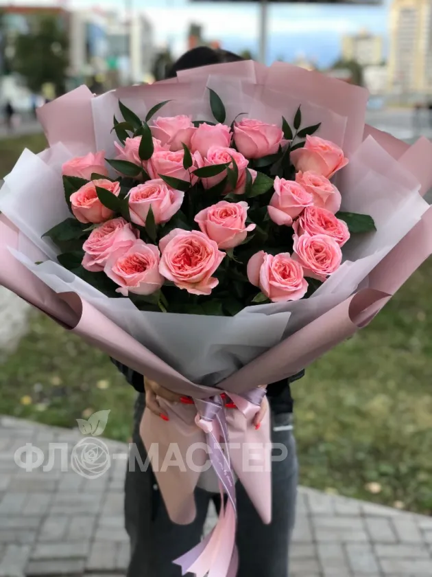 Букет &laquo;Пионовидное счастье&raquo;