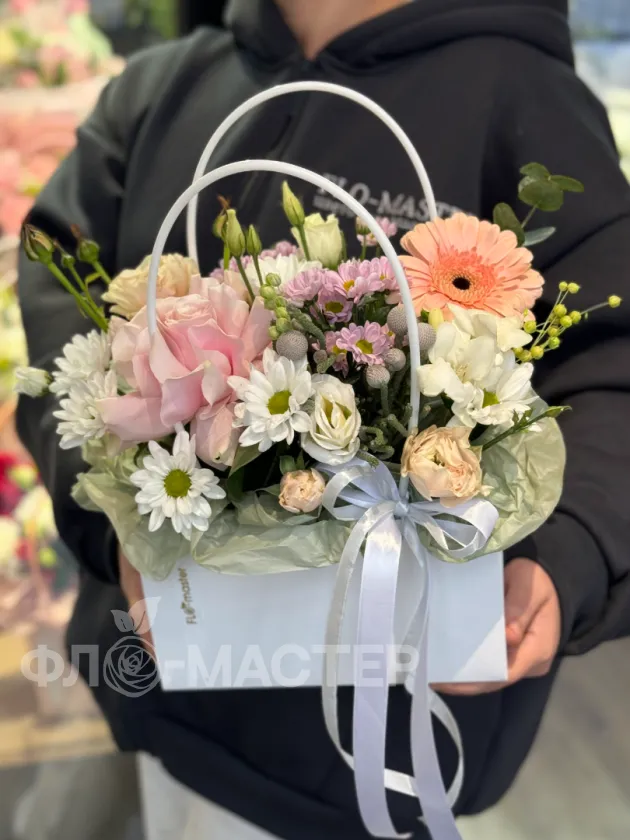 Композиция &laquo;Загадка Цветущей Ночи&raquo;