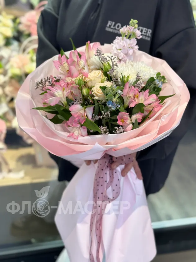 Букет &laquo;Любуясь весной&raquo;