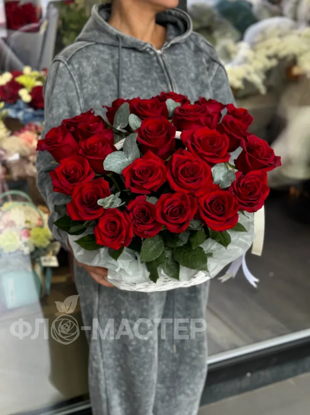 Корзина роз &laquo;Большая любовь&raquo;