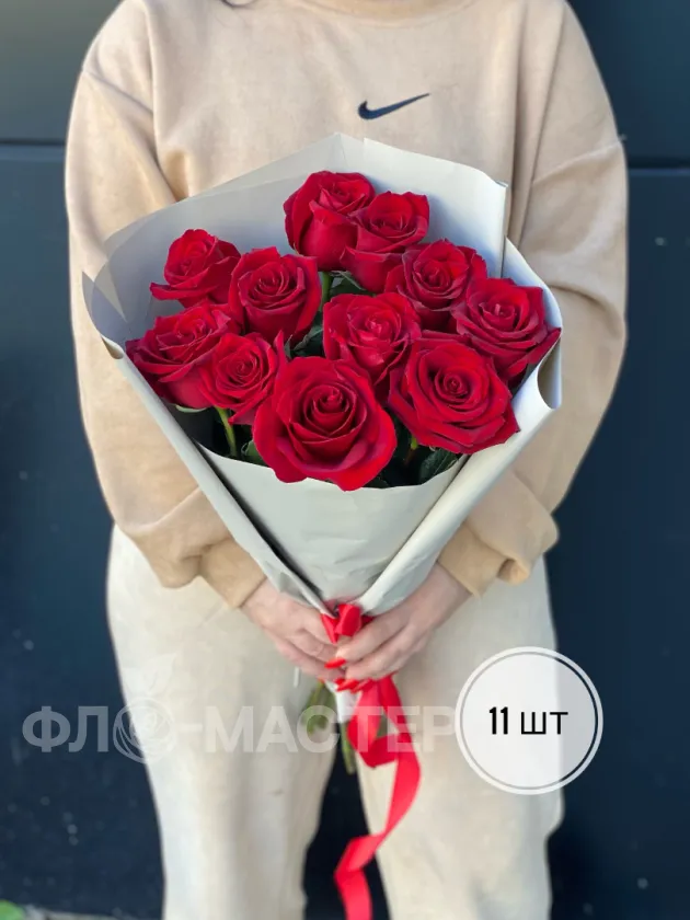 Букет красных роз Эквадор 60 см (3шт, 5шт, 7шт, 9шт, 11шт)