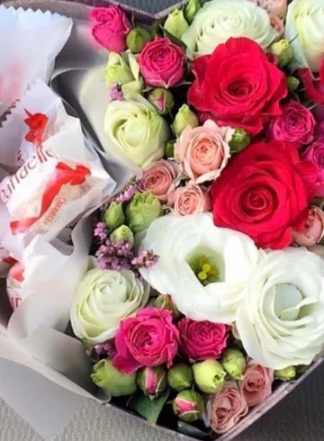 Композиция &laquo;Love&raquo; от интернет-магазина цветов в 