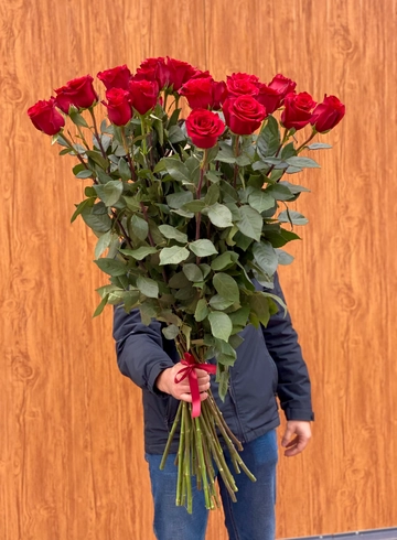 Метровая роза 25 шт (под заказ от 2-х часов, уточняйте у менеджера) от интернет-магазина цветов в 