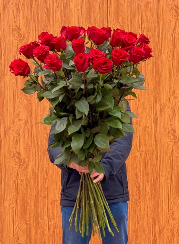 Метровая роза 35 шт (под заказ от 2-х часов, уточняйте у менеджера) от интернет-магазина цветов в 