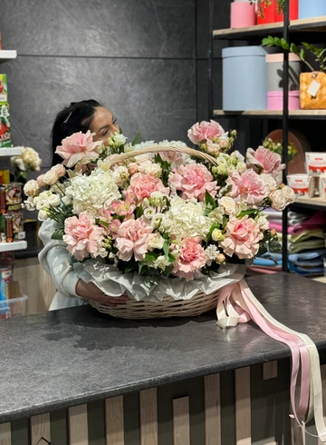 Композиция «Сказочный сад» от интернет-магазина цветов в 