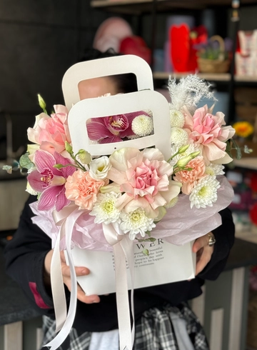 Композиция «Золотой луч солнца» от интернет-магазина цветов в 