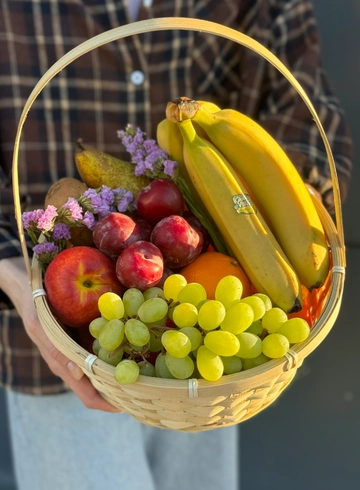 Корзина фруктов &laquo;Для поднятия настроения&raquo; от интернет-магазина цветов в 