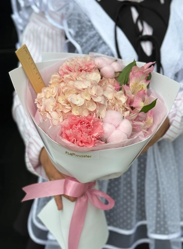 Букет «Учебный букет» от интернет-магазина цветов в 