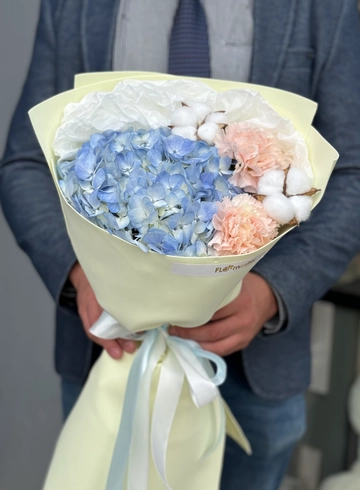 Букет «Первый звонок» от интернет-магазина цветов в 