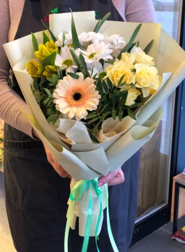 Букет «Комплимент» от интернет-магазина цветов в 