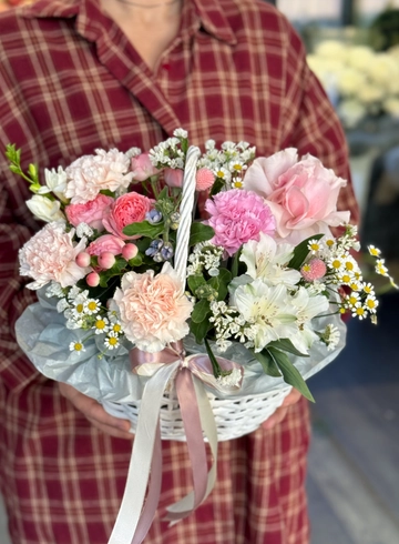 Композиция «Лучик красоты» от интернет-магазина цветов в 