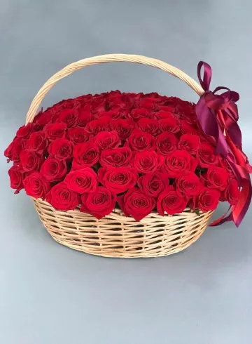 Корзина « 101 роза » от интернет-магазина цветов в 