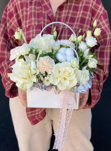 Композиция «Нежность чувств» от интернет-магазина цветов в 