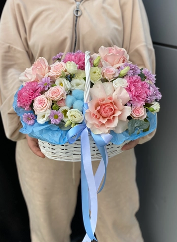 Корзинка «Летние деньки» от интернет-магазина цветов в 